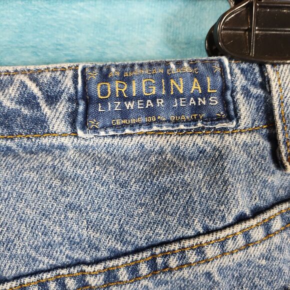 Liz Claiborne Lizwear Women's Jeans, Bootcut Fit, Denim, Size 6 (28W 31.25L) - Picture 5 of 6